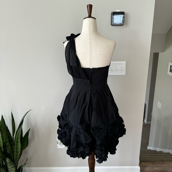 BCBG MAX AZRIA Soft-Shell Sheer ONE-SHOULDER TAFFETA DRESS Floral Hem - Black - Picture 6 of 14